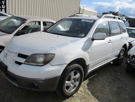 2003 MITSUBISHI OUTLANDER XLS WHITE 2.4L AT 4WD 163755